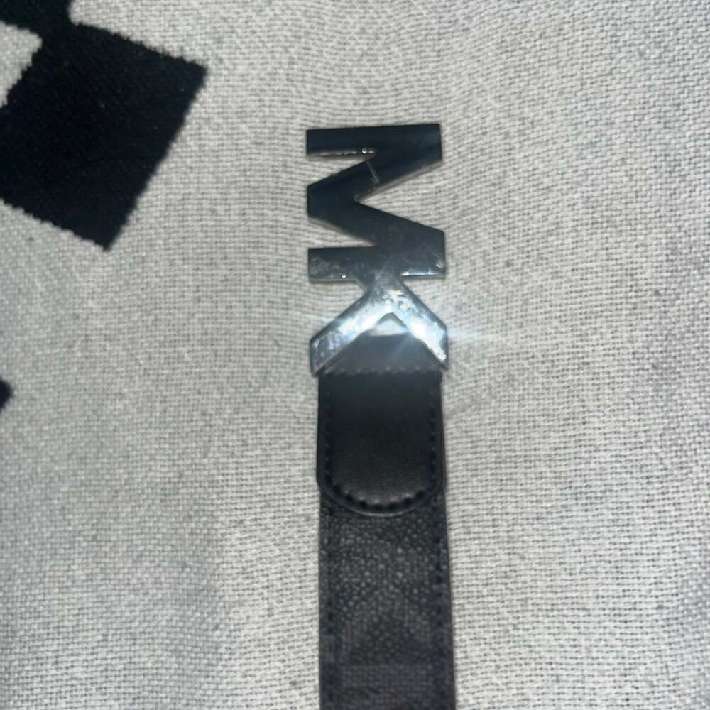 Michael Kors Reversible Signature Logo Buckle Belt
